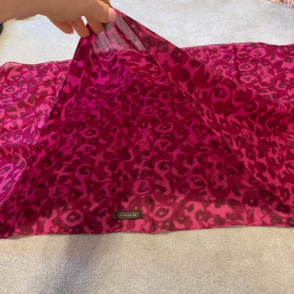 Coach Infinity Scarf - Picture 2 of 4